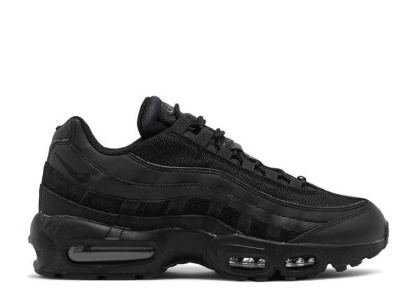 Nike Air Max 95 Essential "Triple Black"