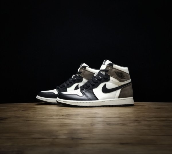 Air Jordan 1 High OG "Dark Mocha" - Image 3