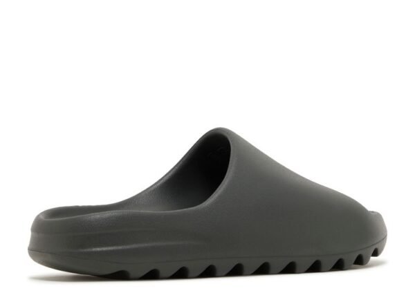 Yeezy Slides Dark Onyx - Image 3