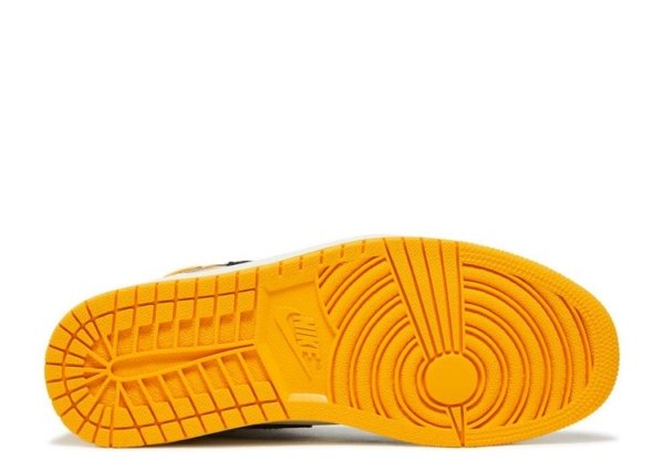 Air Jordan 1 Retro High OG Yellow Toe - Image 4