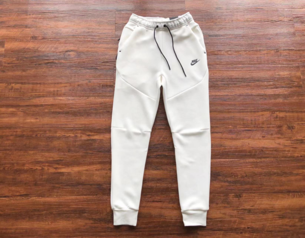 Nike Tech Fleece White - Image 8