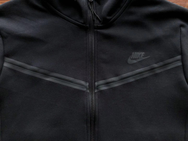 Nike Tech Fleece Black - Image 4