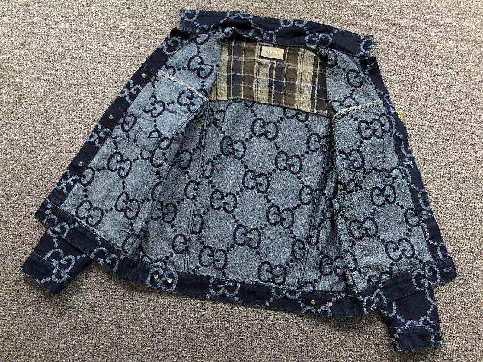 Gucci Denim Logo Set - Image 10