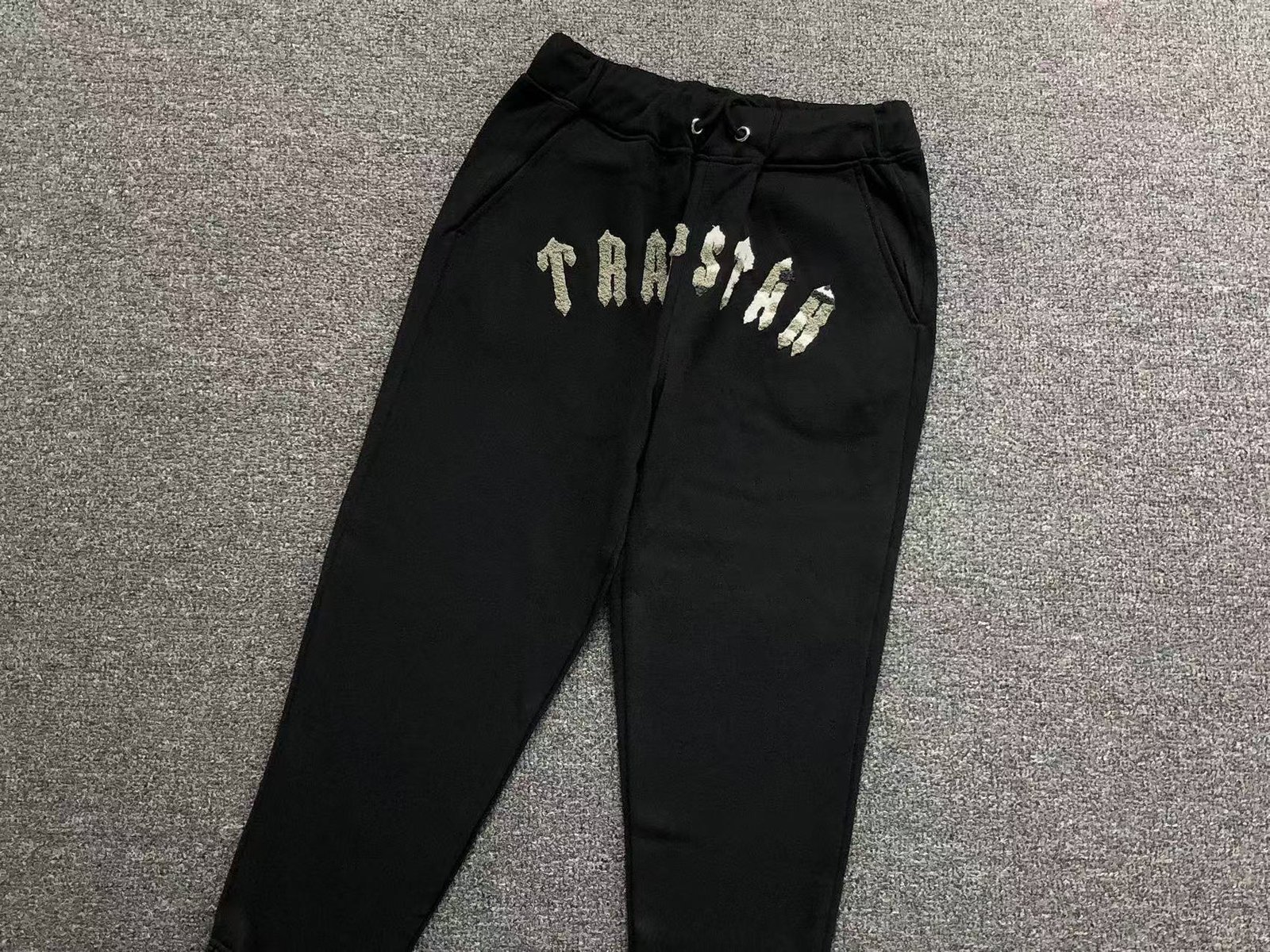 Trapstar Irongate Chenille Tracksuit Black Grey Camo - Image 10