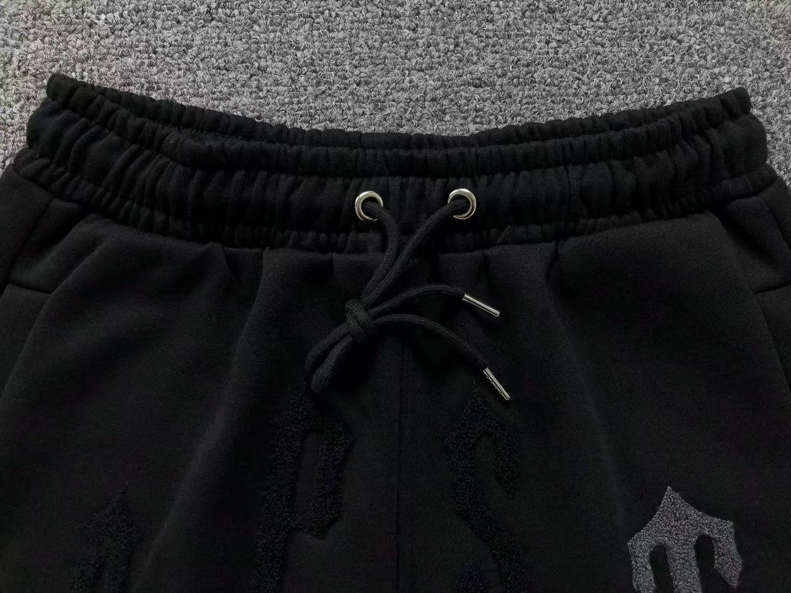 Trapstar Irongate Tracksuit Blackout - Image 13