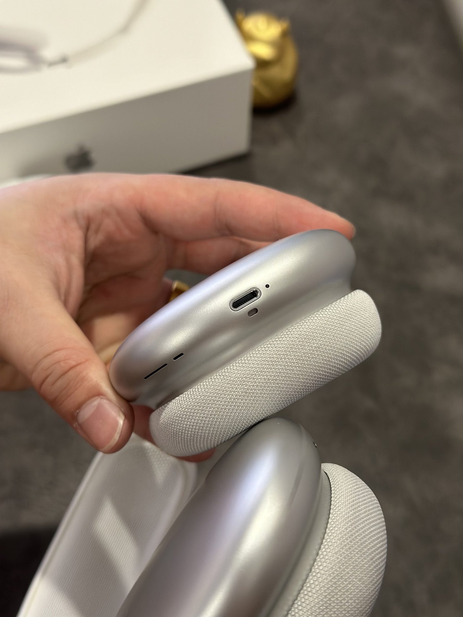 AirPods Max Silver White - Image 14