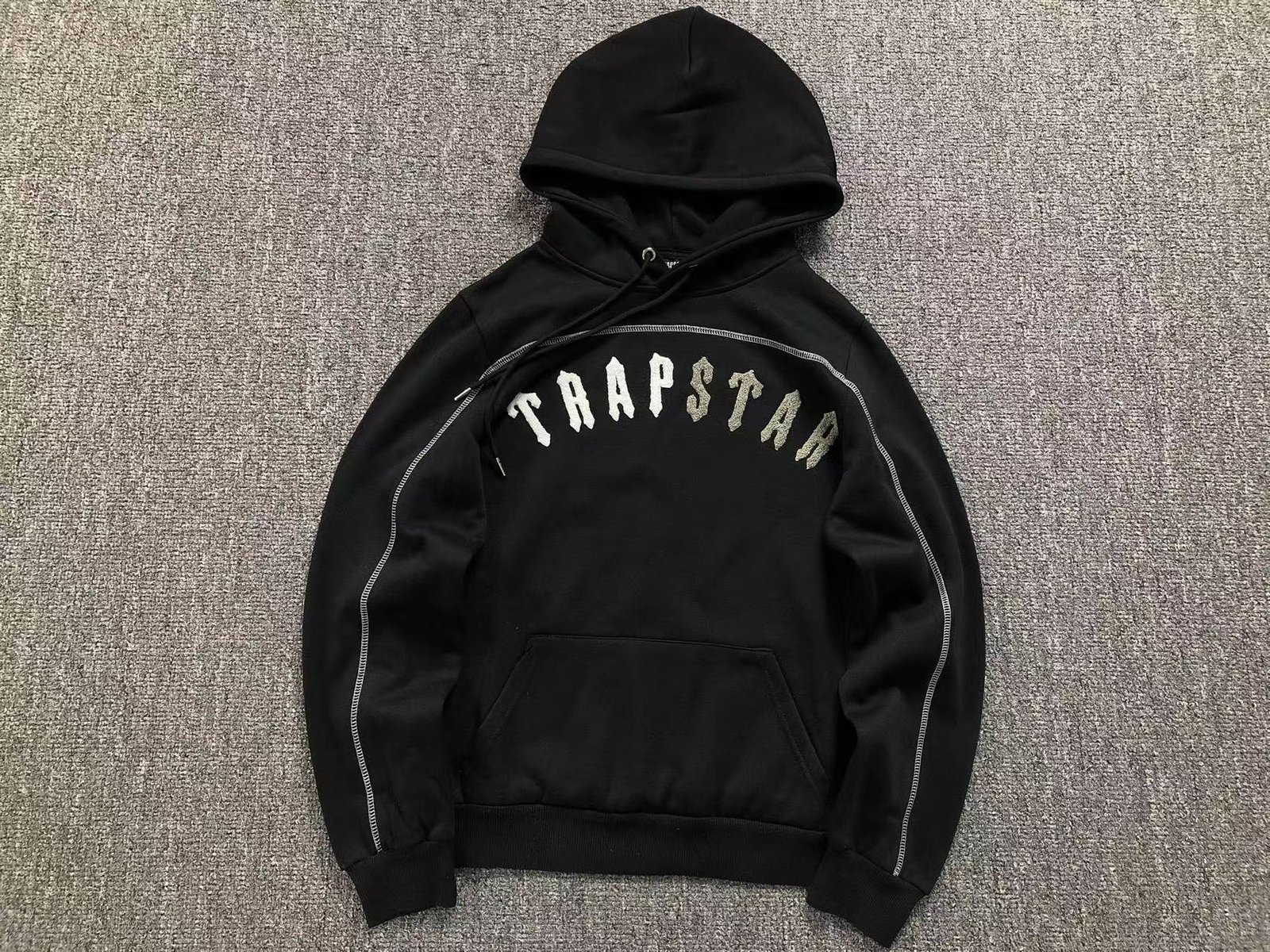 Trapstar Irongate Chenille Arch Tracksuit Black - Image 2