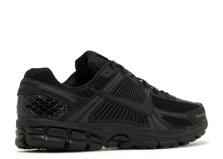 Nike Zoom Vomero 5 Triple Black - Image 3
