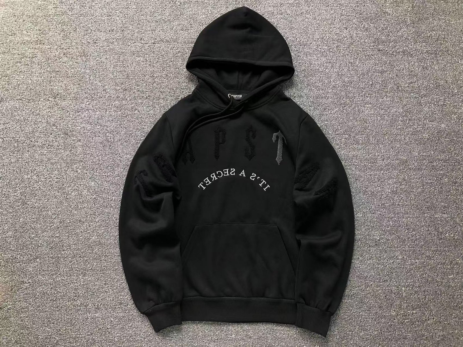 Trapstar Irongate Tracksuit Blackout - Image 3