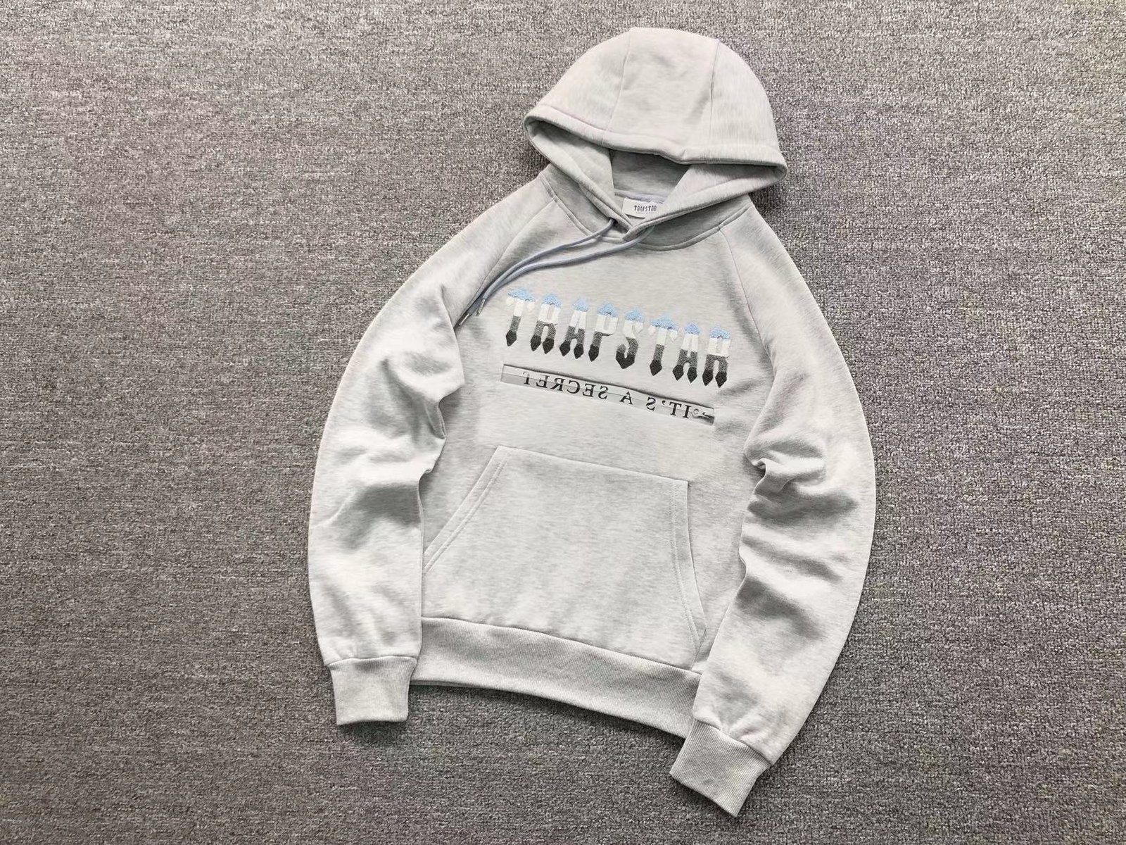 Trapstar Gradient Logo Tracksuit Grey - Image 3