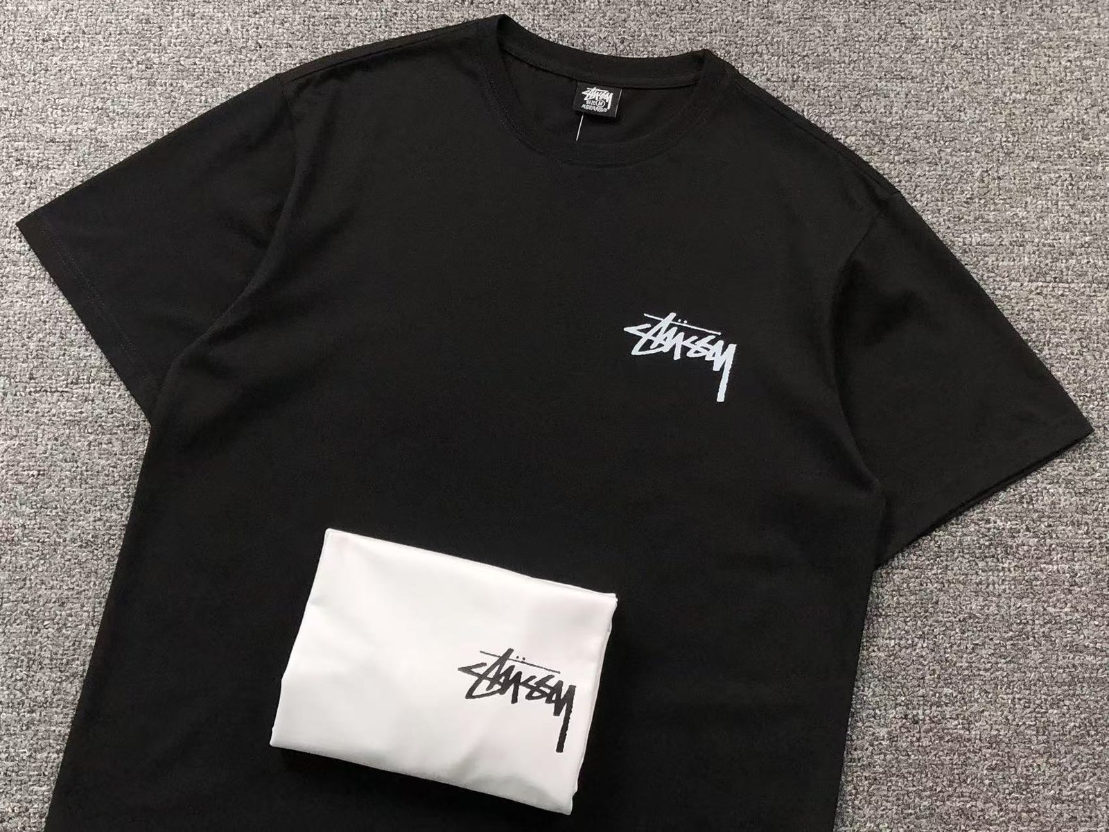 Stussy Venus Graphic Tshirt Black - Image 3