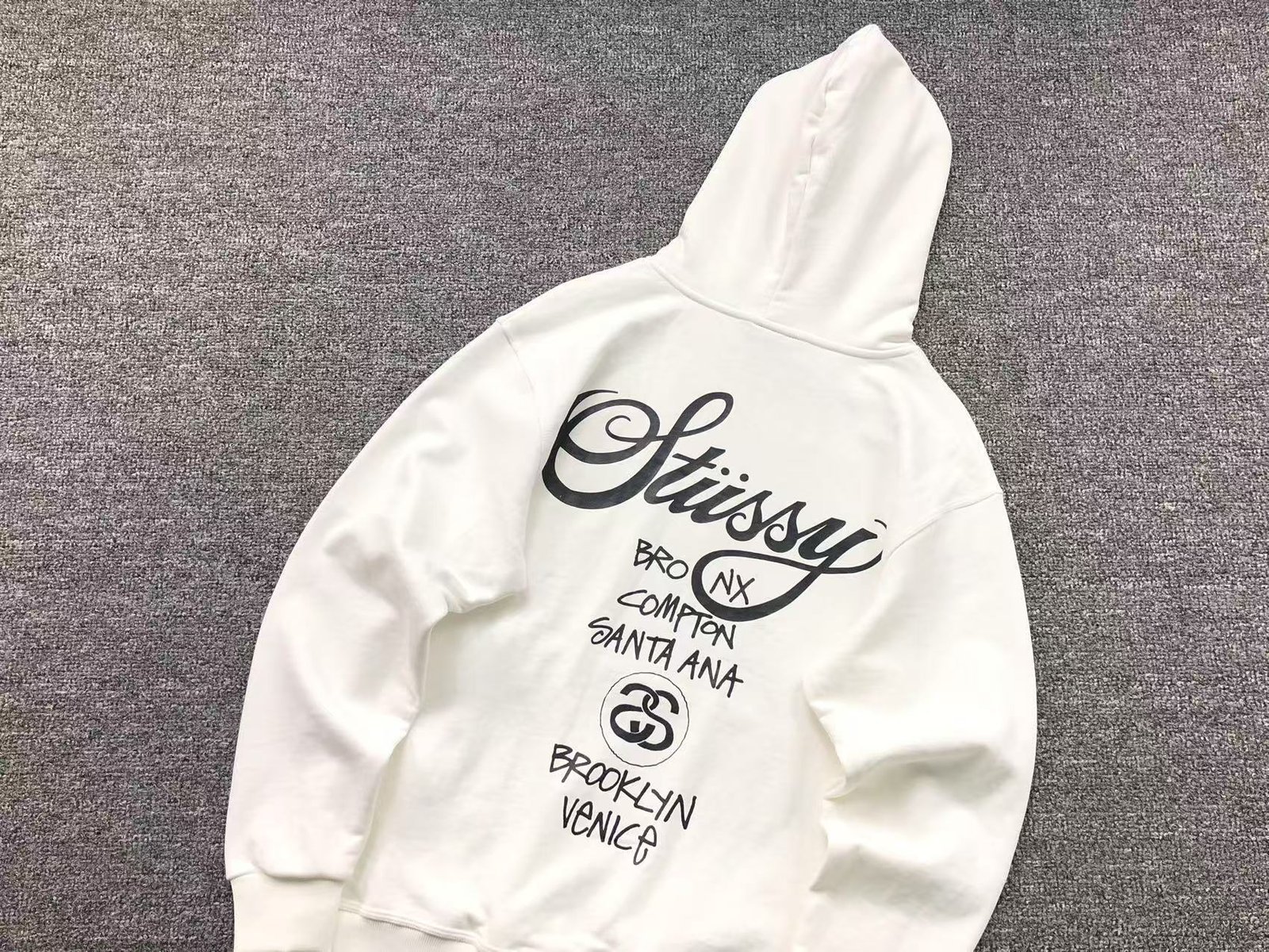 Stussy Logo Hoodie White - Image 3