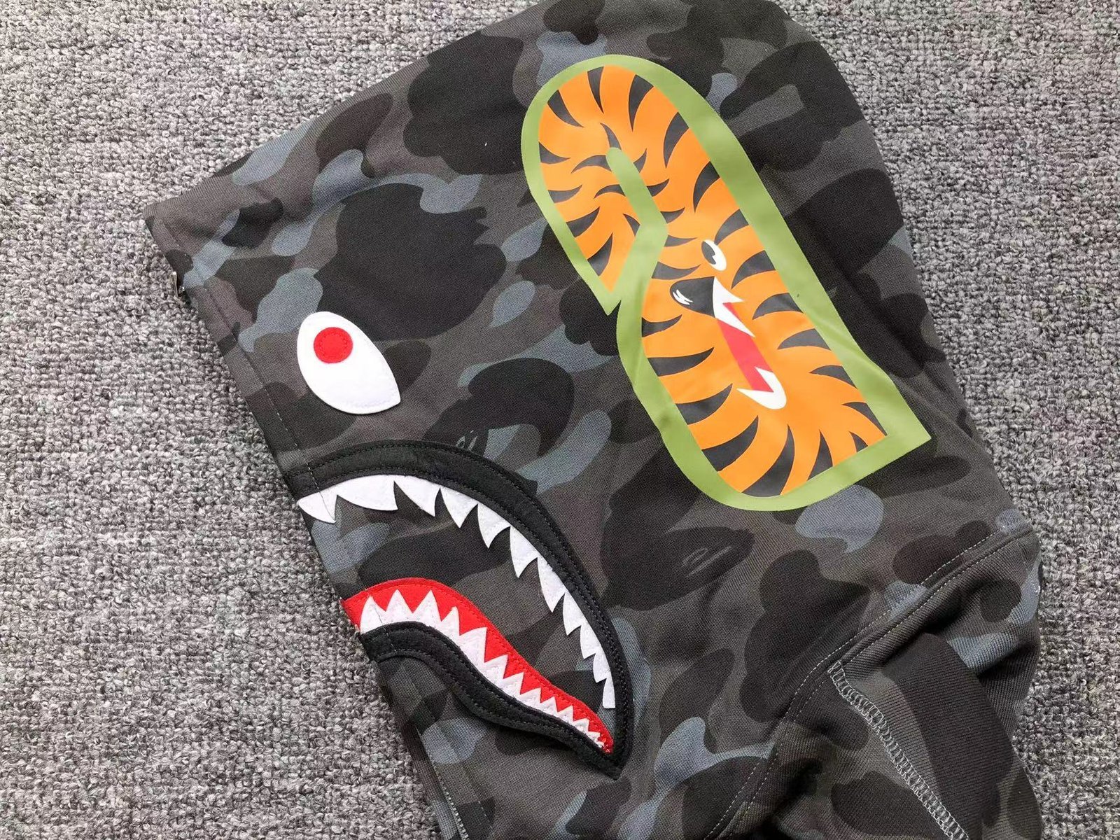 Bape Camo Hoodie Grey - Image 4