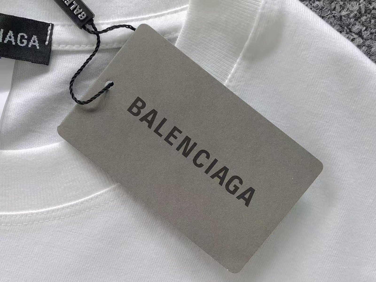 Balenciaga Logo Tshirt White - Image 5