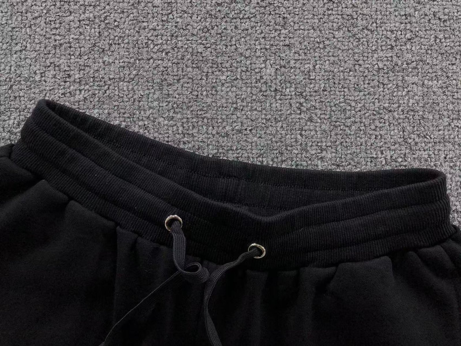 Ami Big Red Heart Sweatpants Black - Image 6