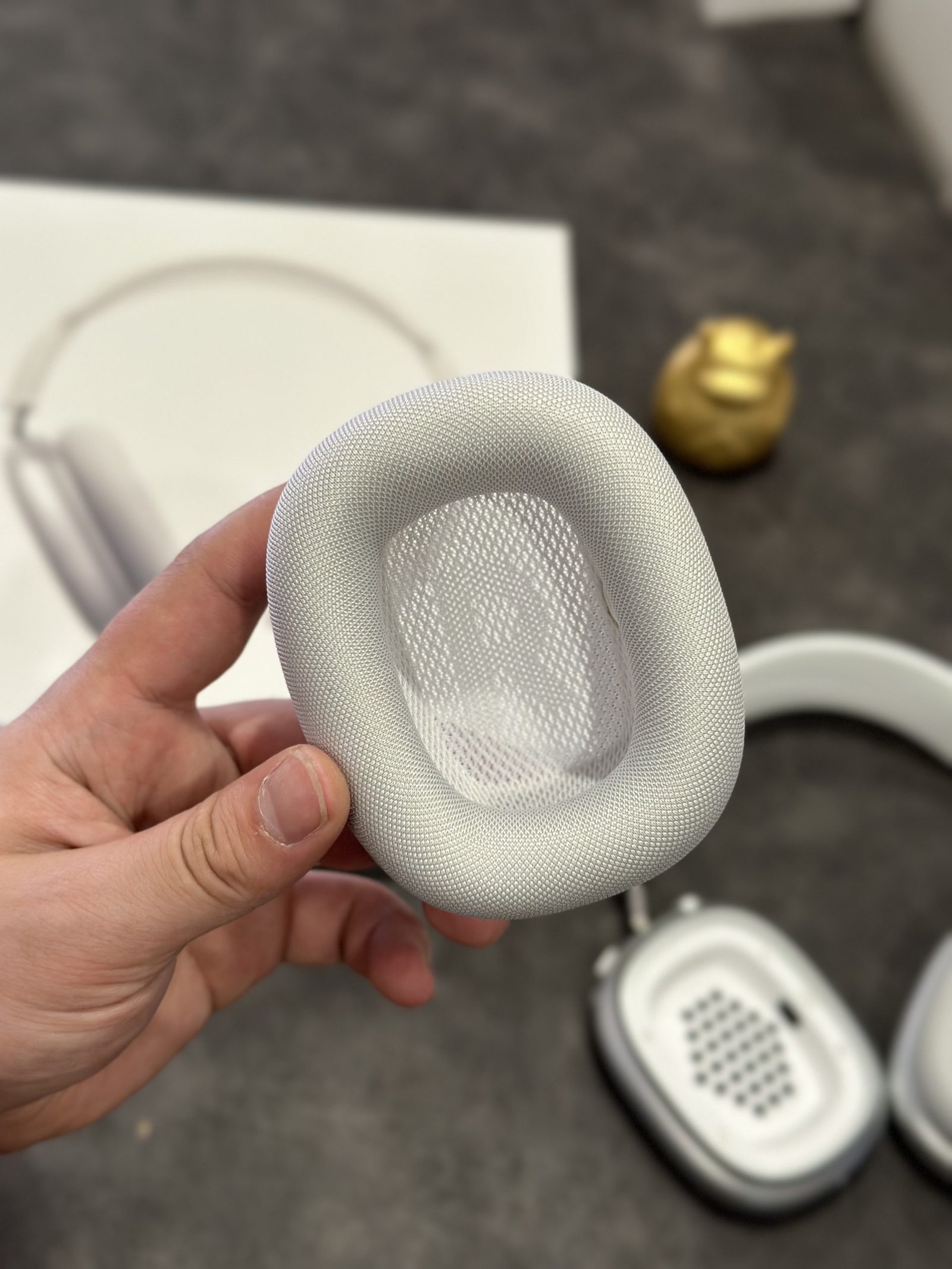 AirPods Max Silver White - Image 6