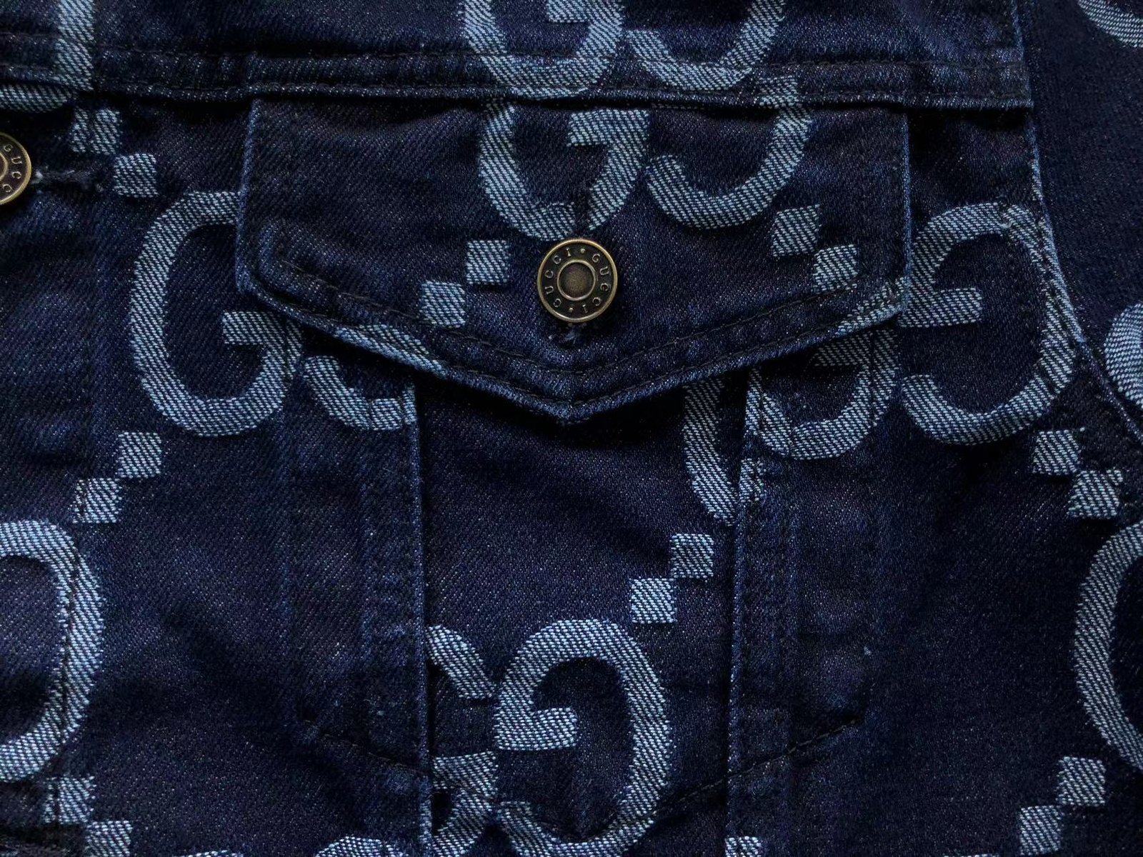 Gucci Denim Logo Set - Image 6