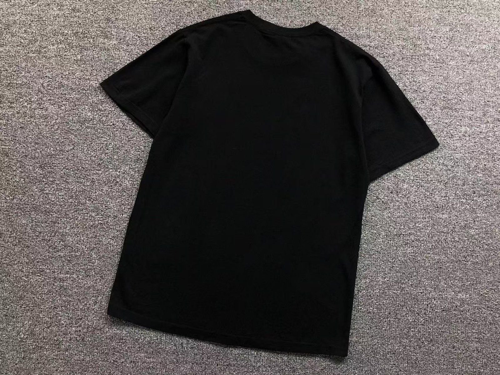 Ami Heart Logo Tshirt Black - Image 6