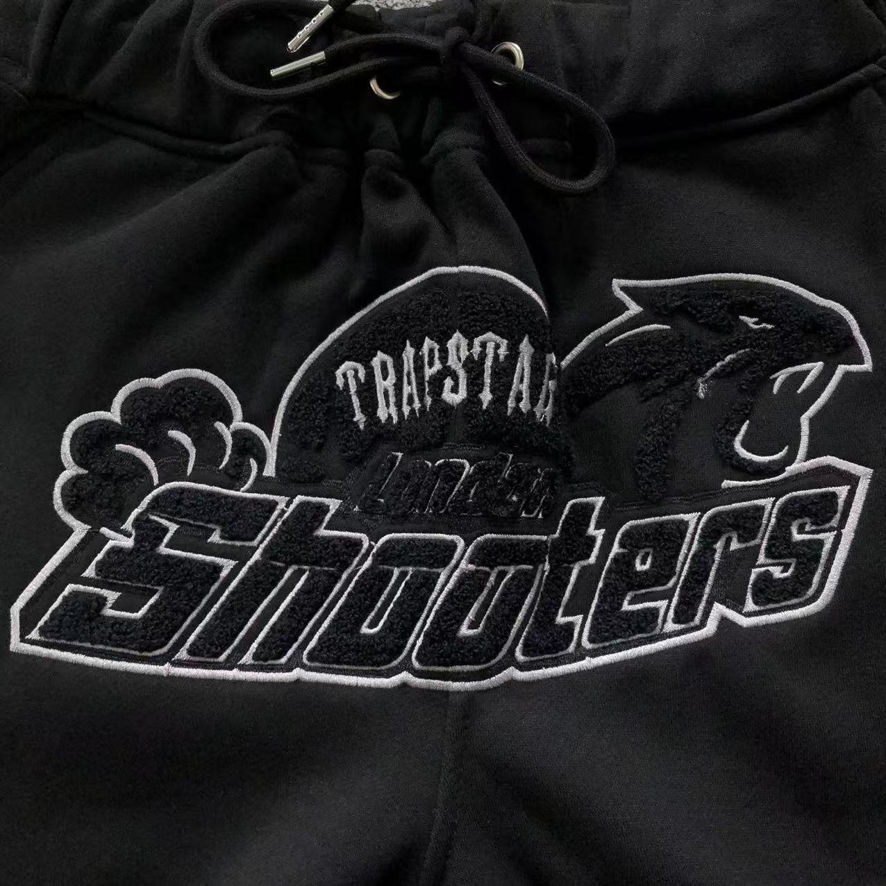Trapstar Shooters Tracksuit Blackout - Image 7