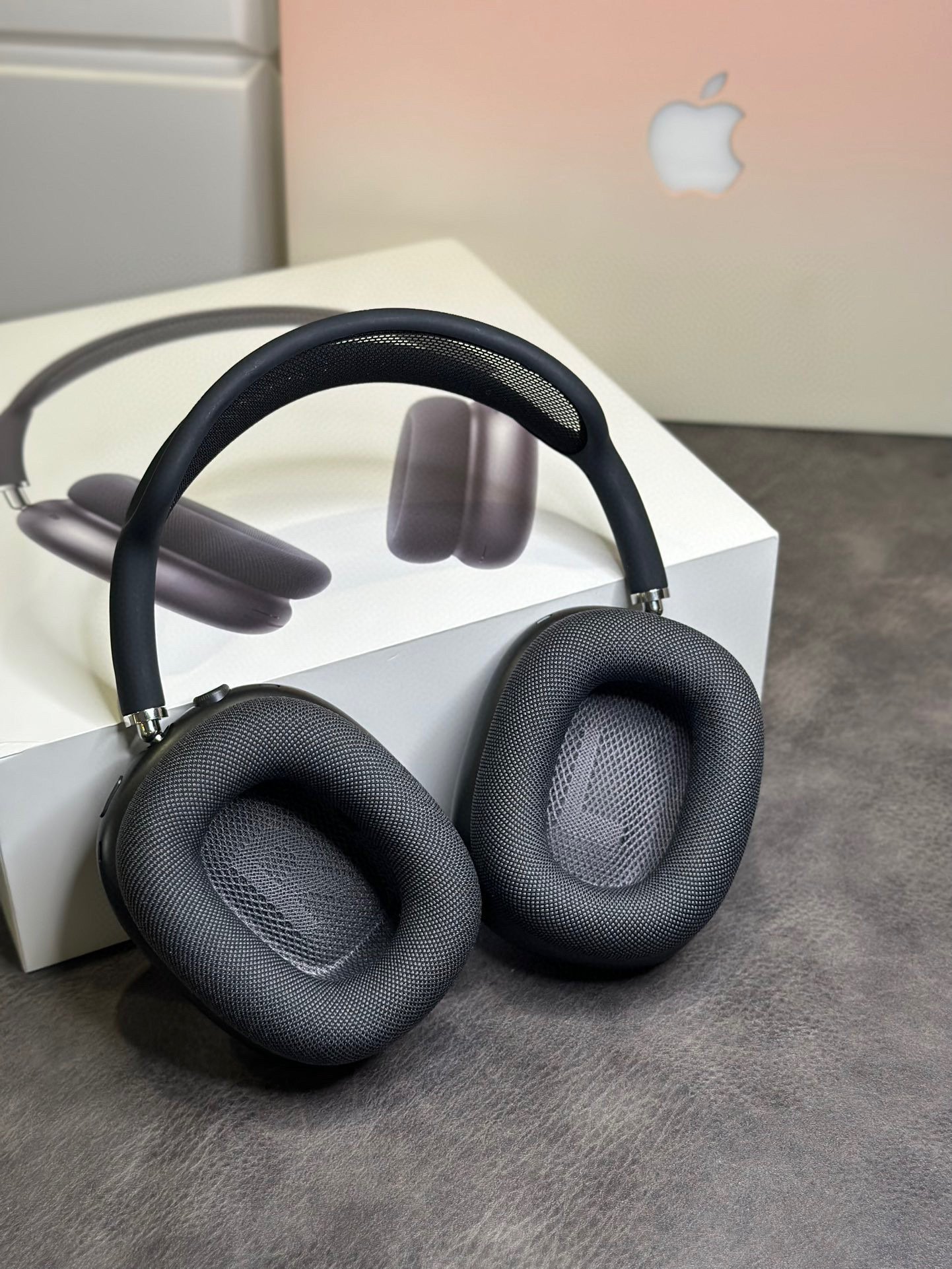 AirPods Max Black - Image 7