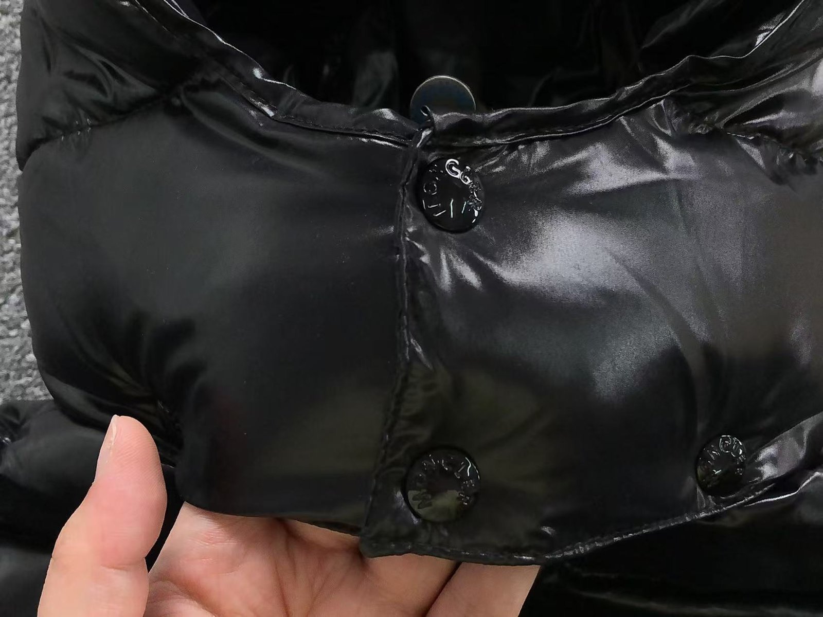 Moncler Logo Shiny Puffer Jacket Black - Image 9