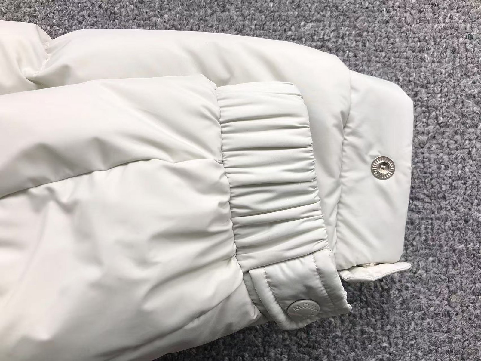 Moncler Logo Puffer Jacket White - Image 8