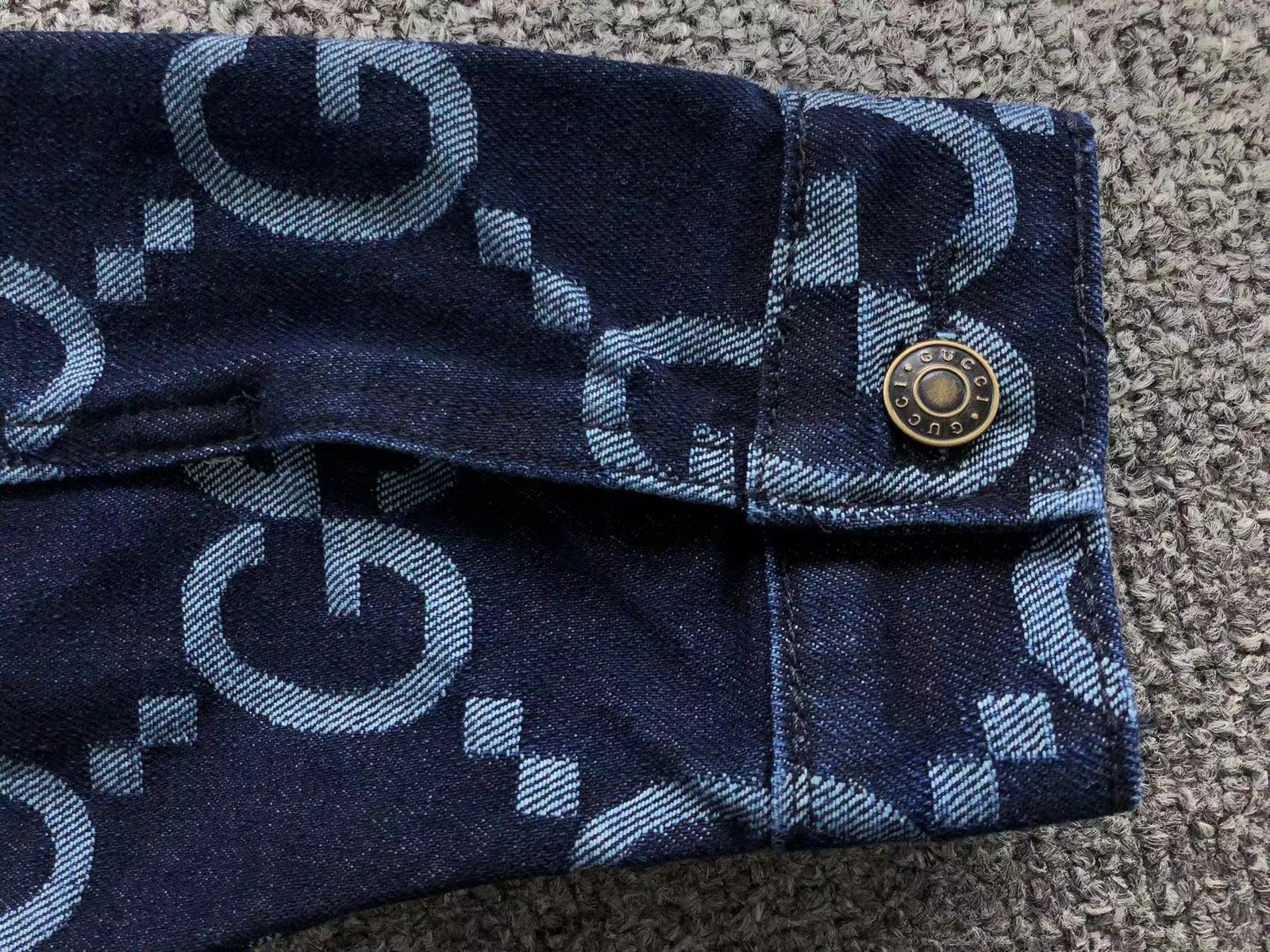Gucci Denim Logo Set - Image 8