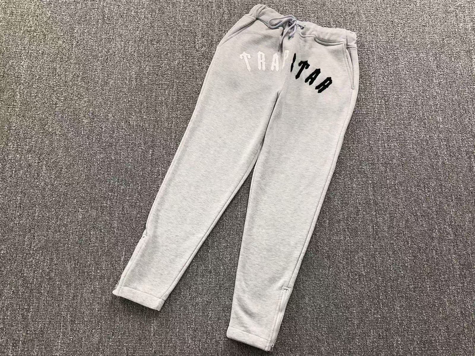 Trapstar Irongate Chenille Arch Tracksuit Grey - Image 8