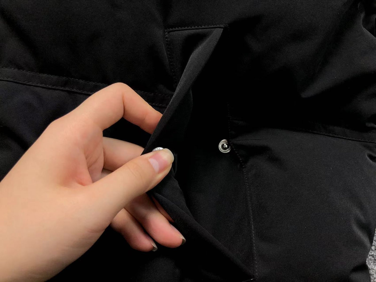 Ami Logo Puffer Jacket Grey - Image 8