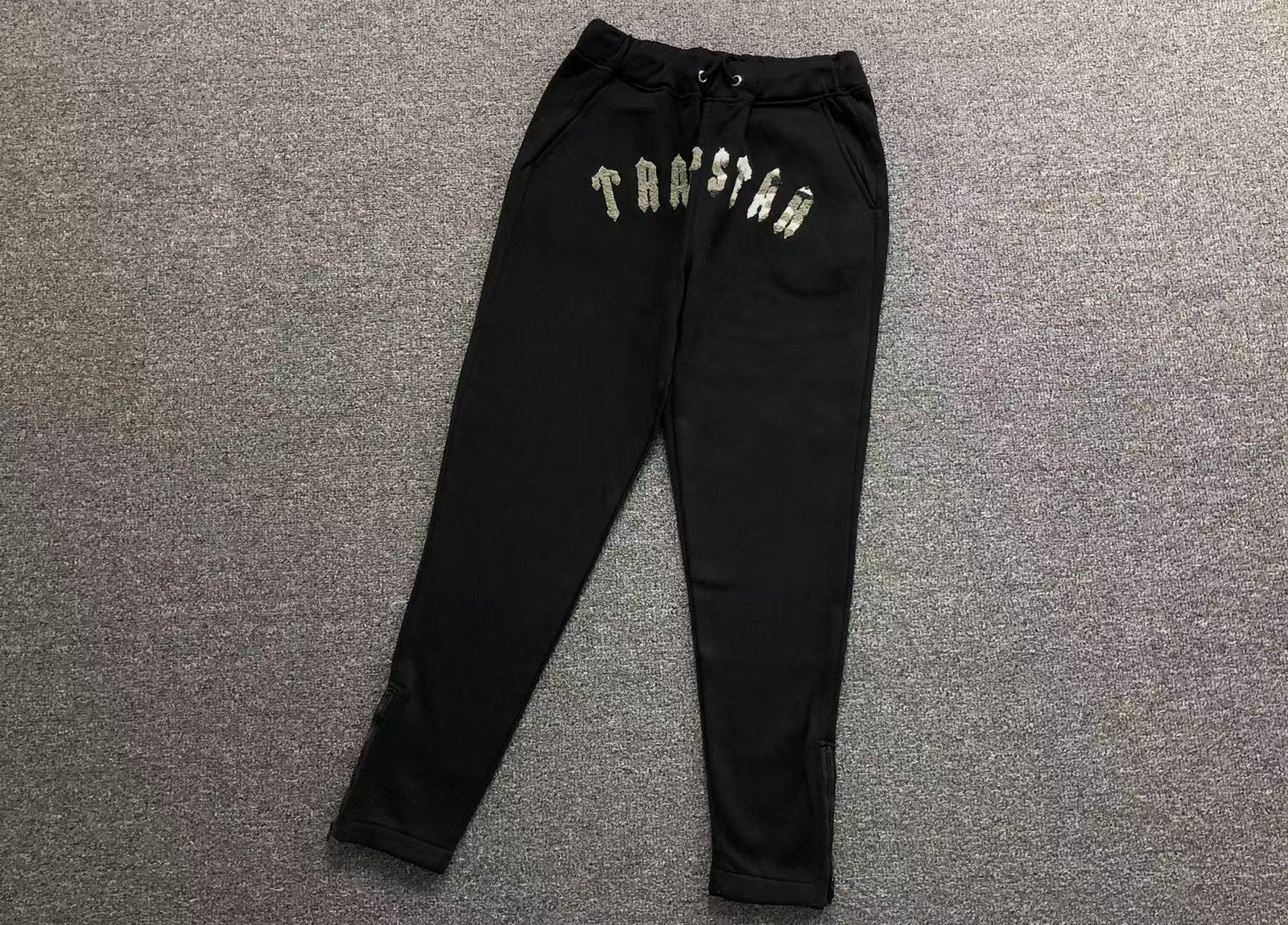 Trapstar Irongate Chenille Tracksuit Black Grey Camo - Image 9