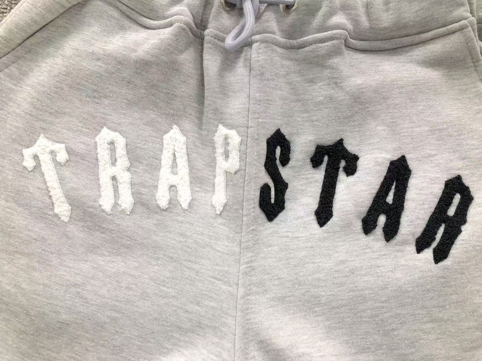 Trapstar Irongate Chenille Arch Tracksuit Grey - Image 9