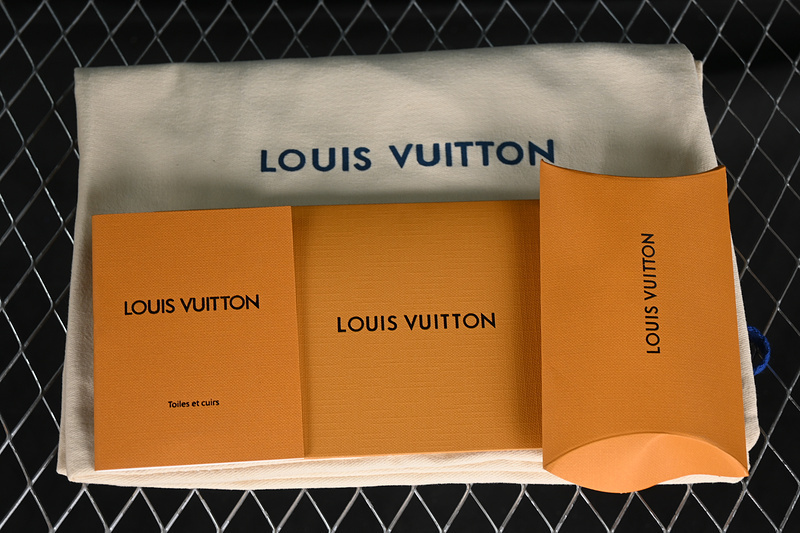 Louis Vuitton Blue Trainers - Image 9