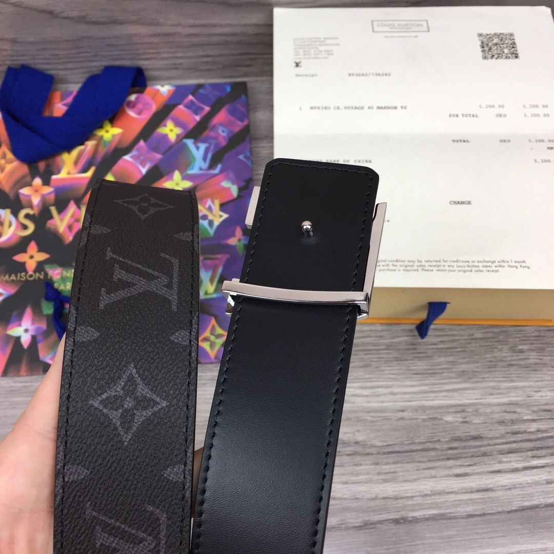 Louis Vuitton Initiales Reversible Belt - Image 4