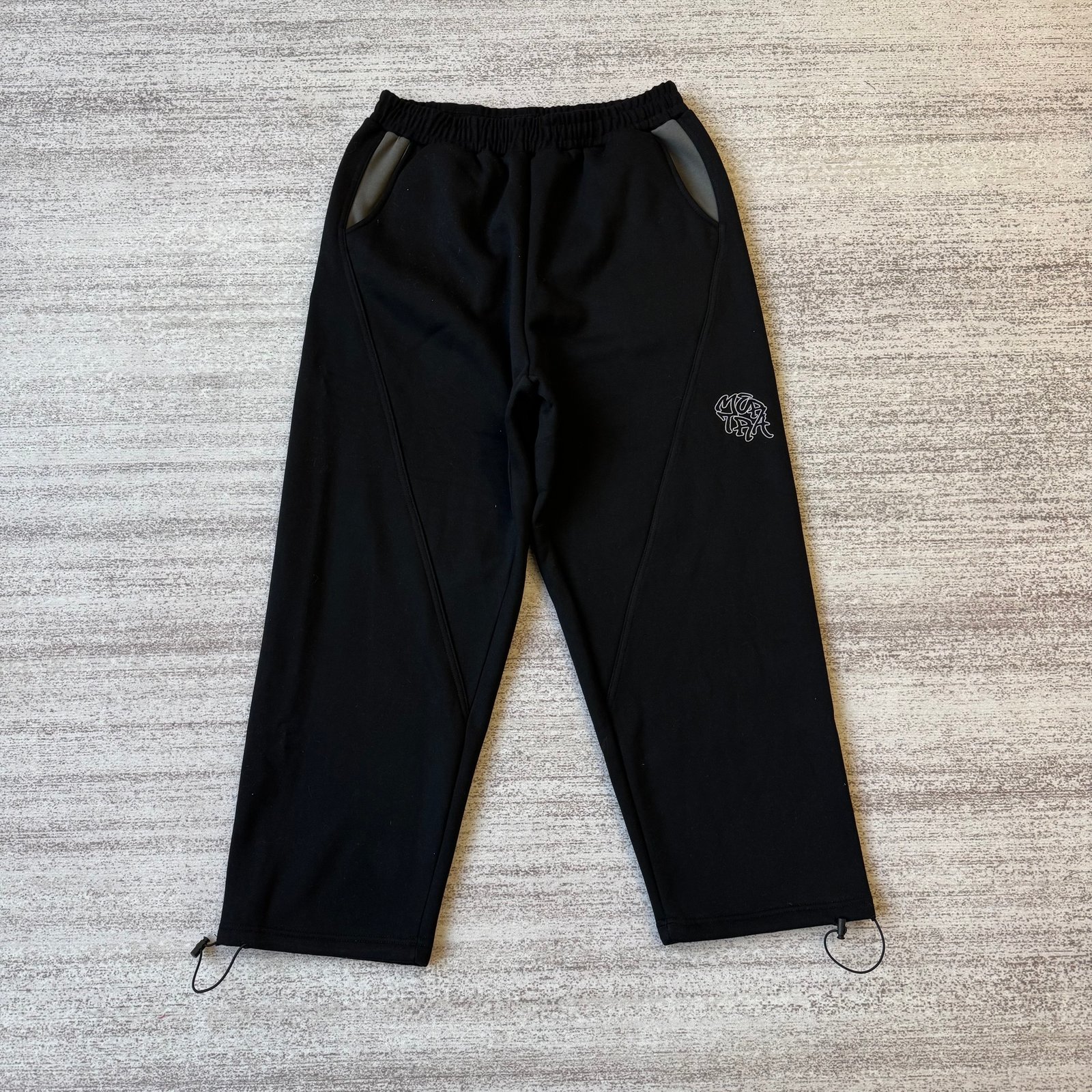Mertra Tracksuit - Black - Image 4