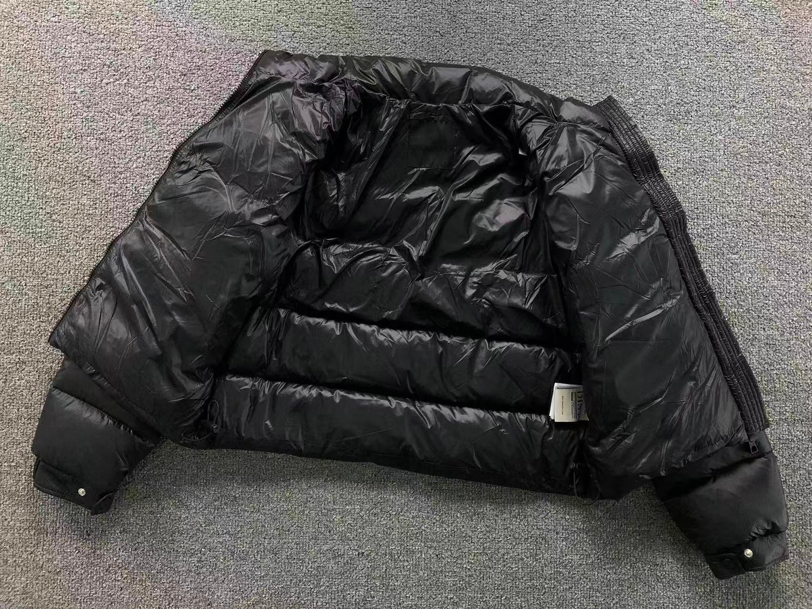 Moncler Cropped Puffer White - Image 10