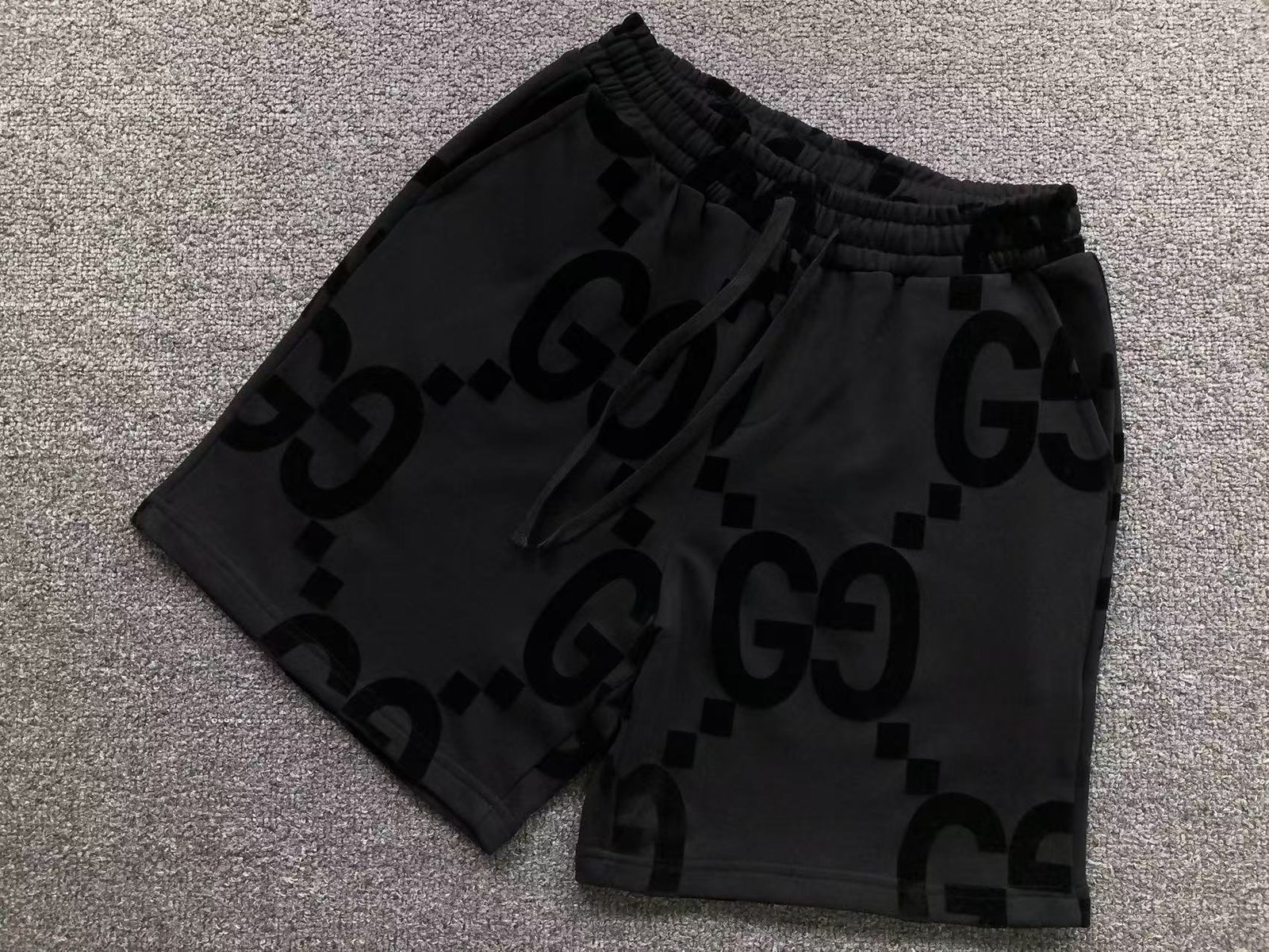 Gucci Velvet Logo Shorts Black - Image 2