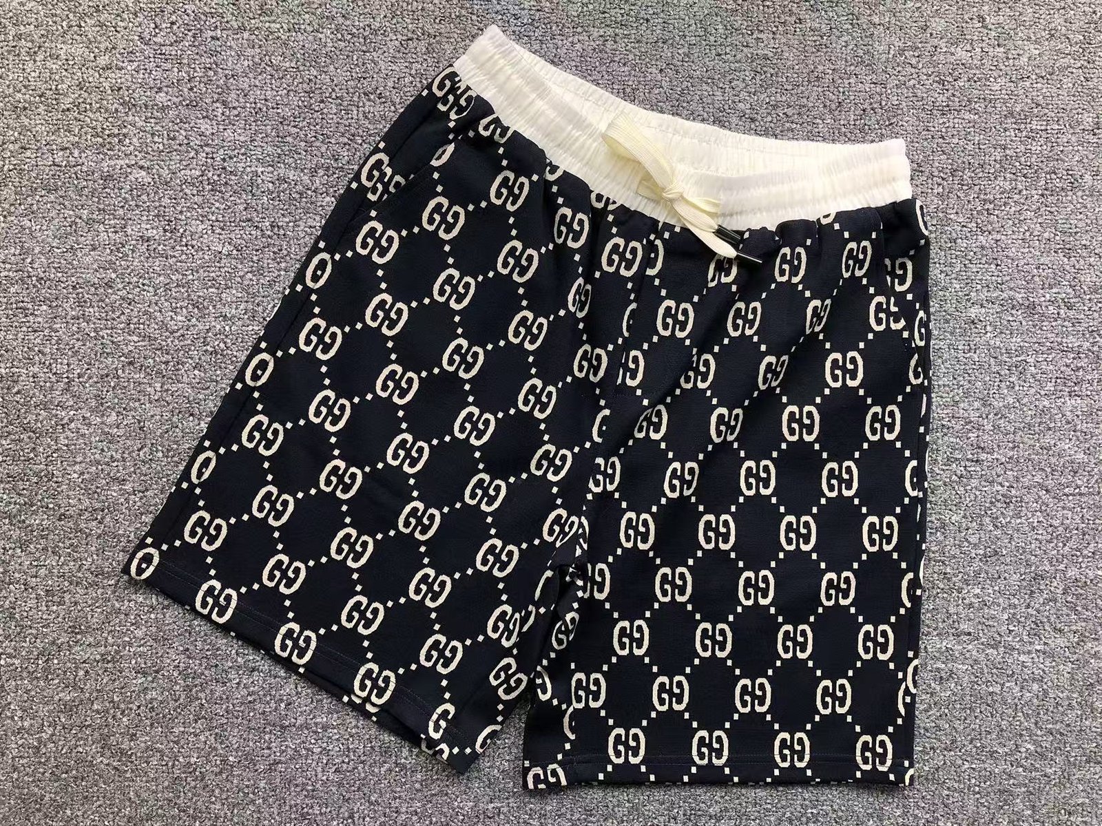 Gucci Embroidery Logo Shorts Black - Image 2