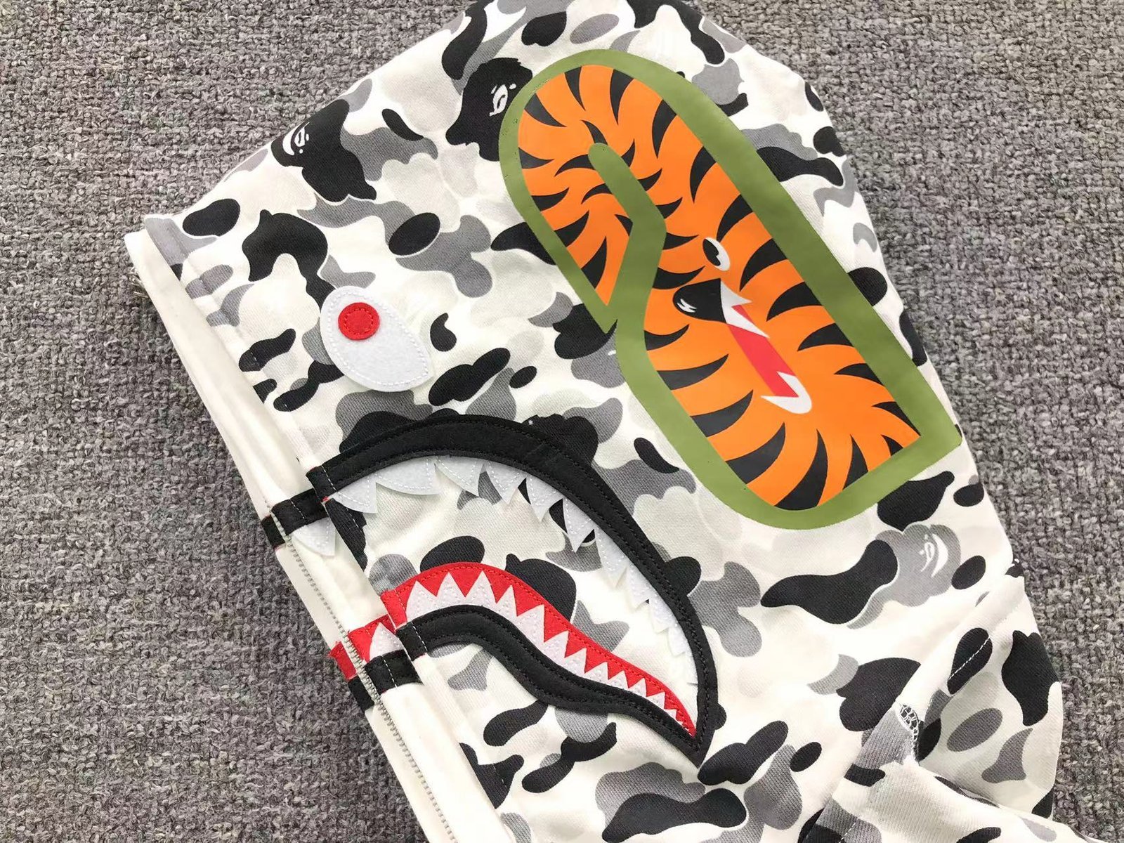 Bape Camo Hoodie White Grey - Image 3