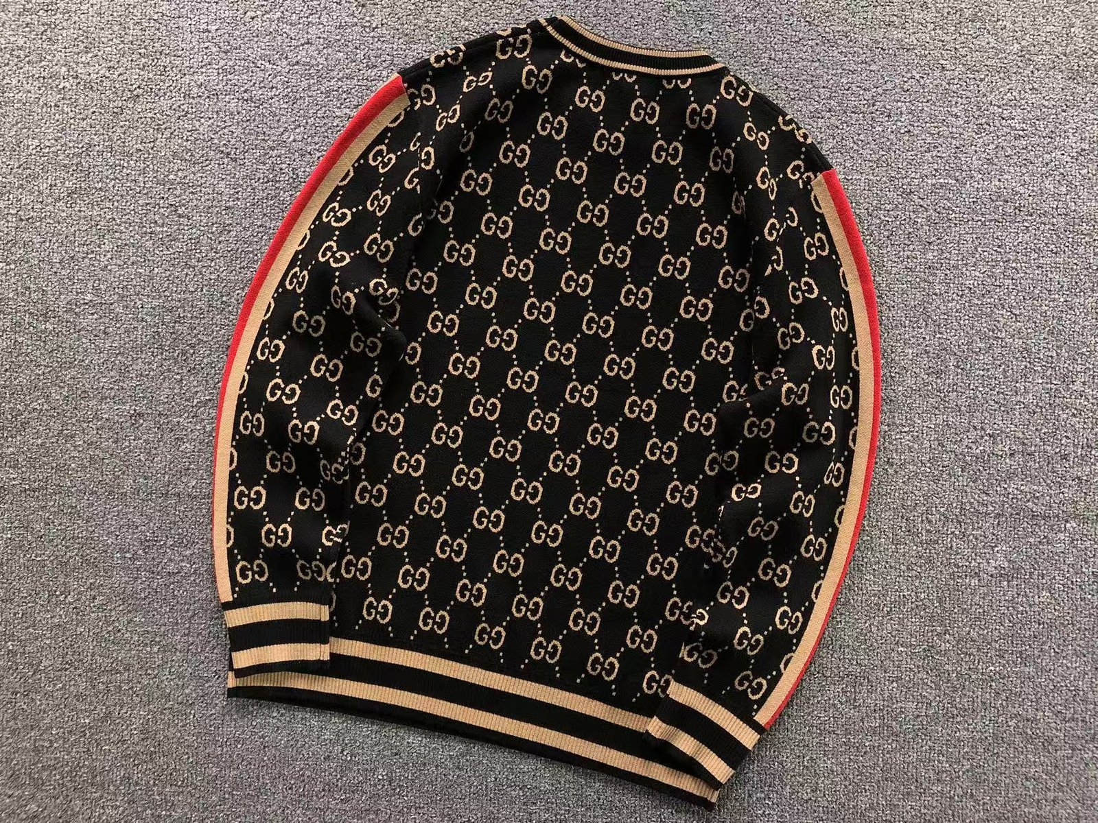 Gucci Logo Pattern Knit Sweater - Image 3