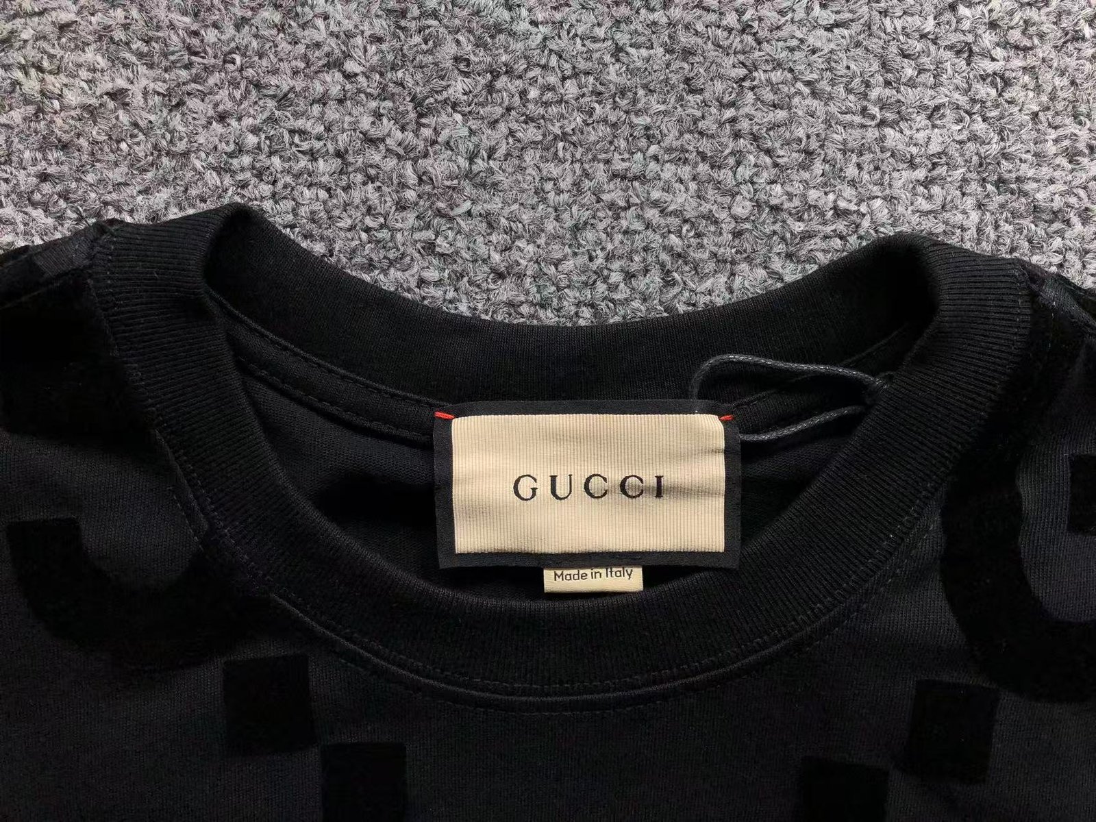 Gucci Velvet Logo Tshirt Black - Image 4