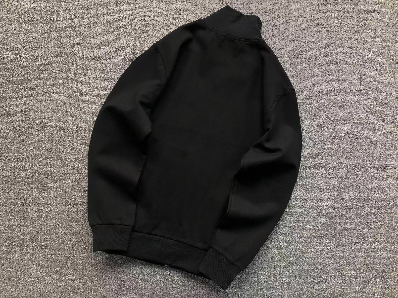 Gucci Vertical Stripes Logo Set - Image 4