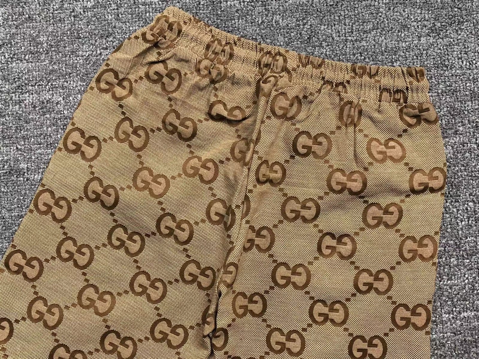 Gucci Pattern Logo Shorts Beige - Image 4