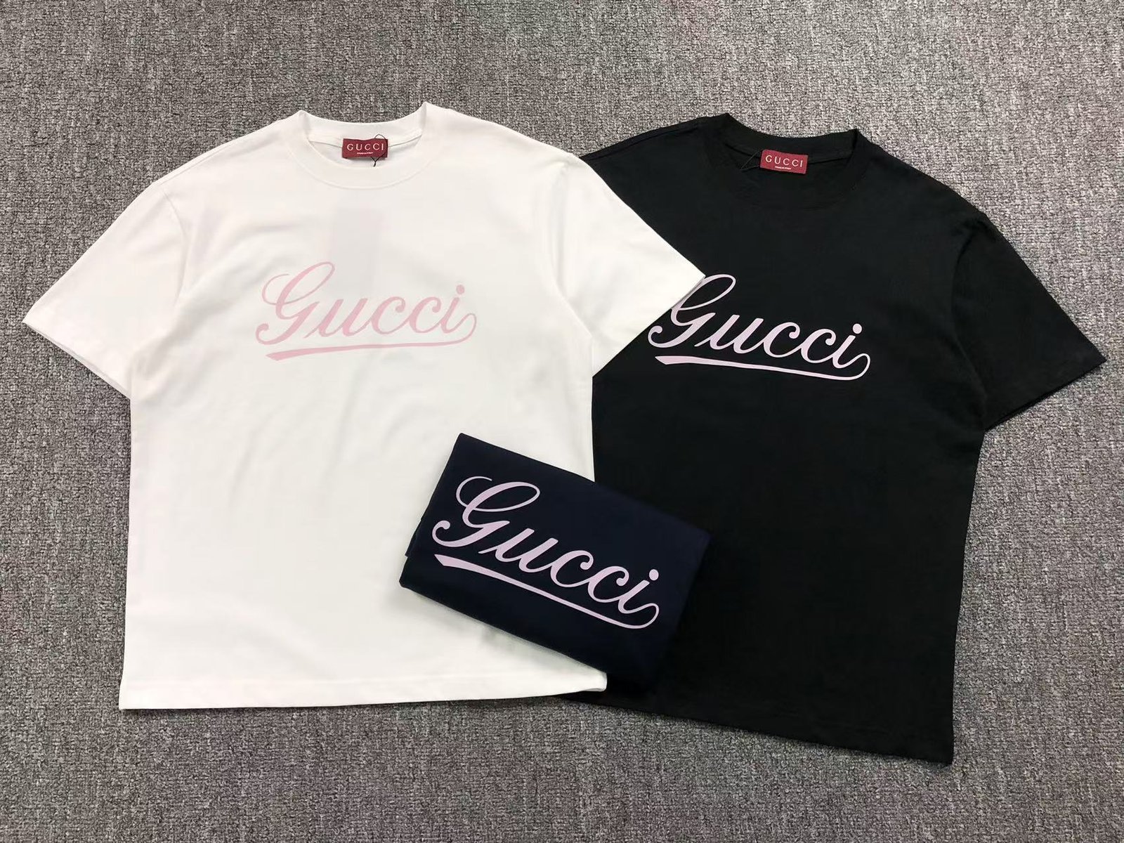 Gucci Lettering Logo Tshirt Navy - Image 4