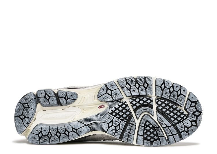 New Balance 2002R Rain Cloud - Image 4