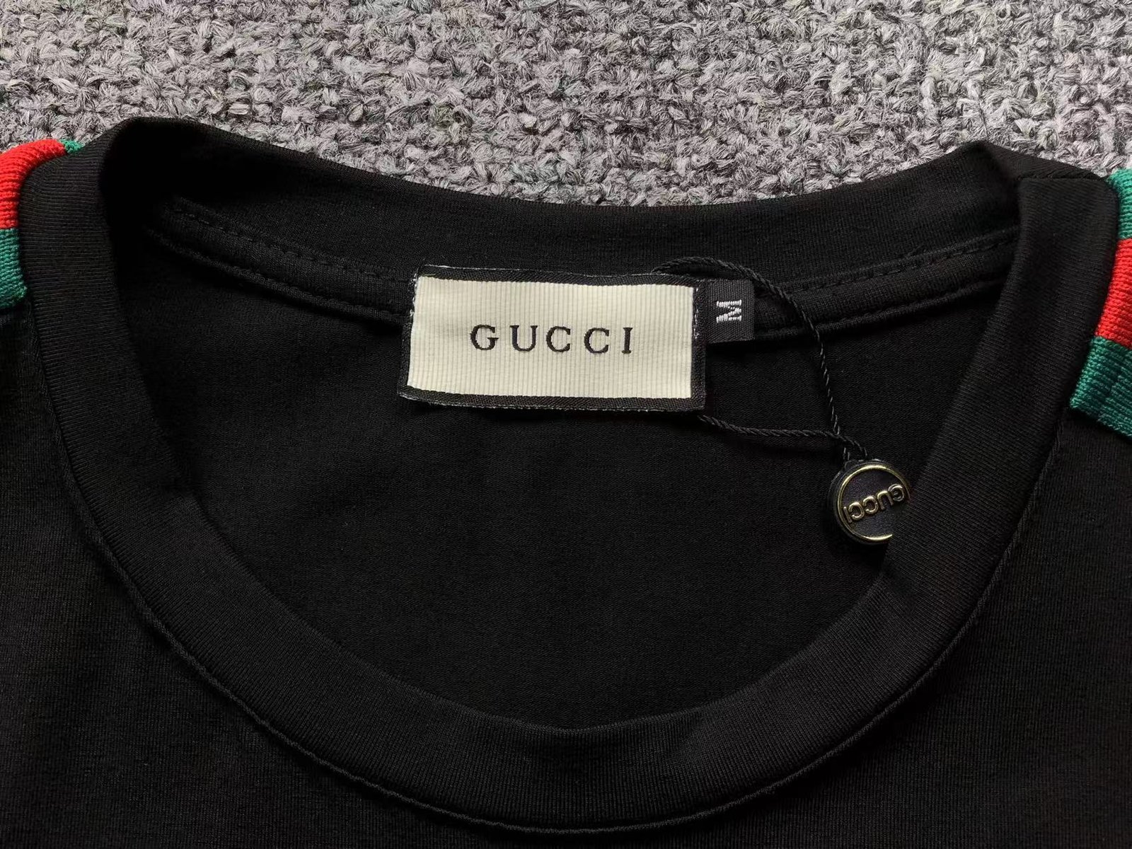 Gucci Vertical Strips Logo Tshirt Black - Image 5