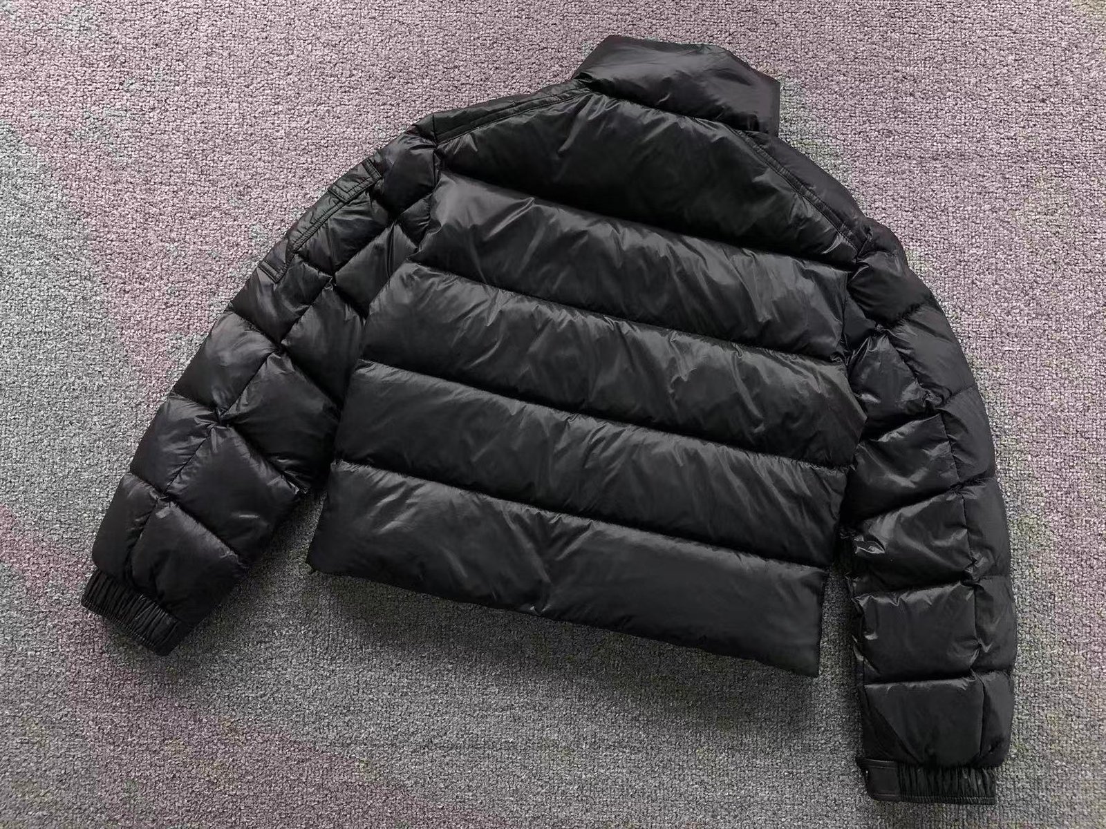 Moncler Cropped Puffer White - Image 5