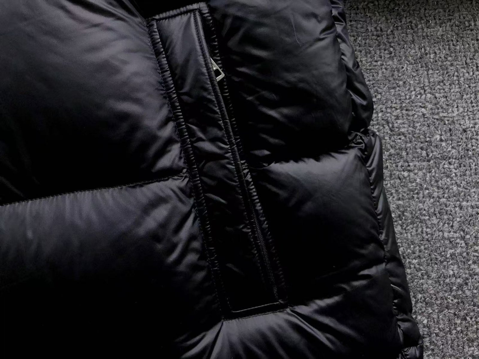 Moncler Logo Shiny Puffer Jacket Dark Navy - Image 7