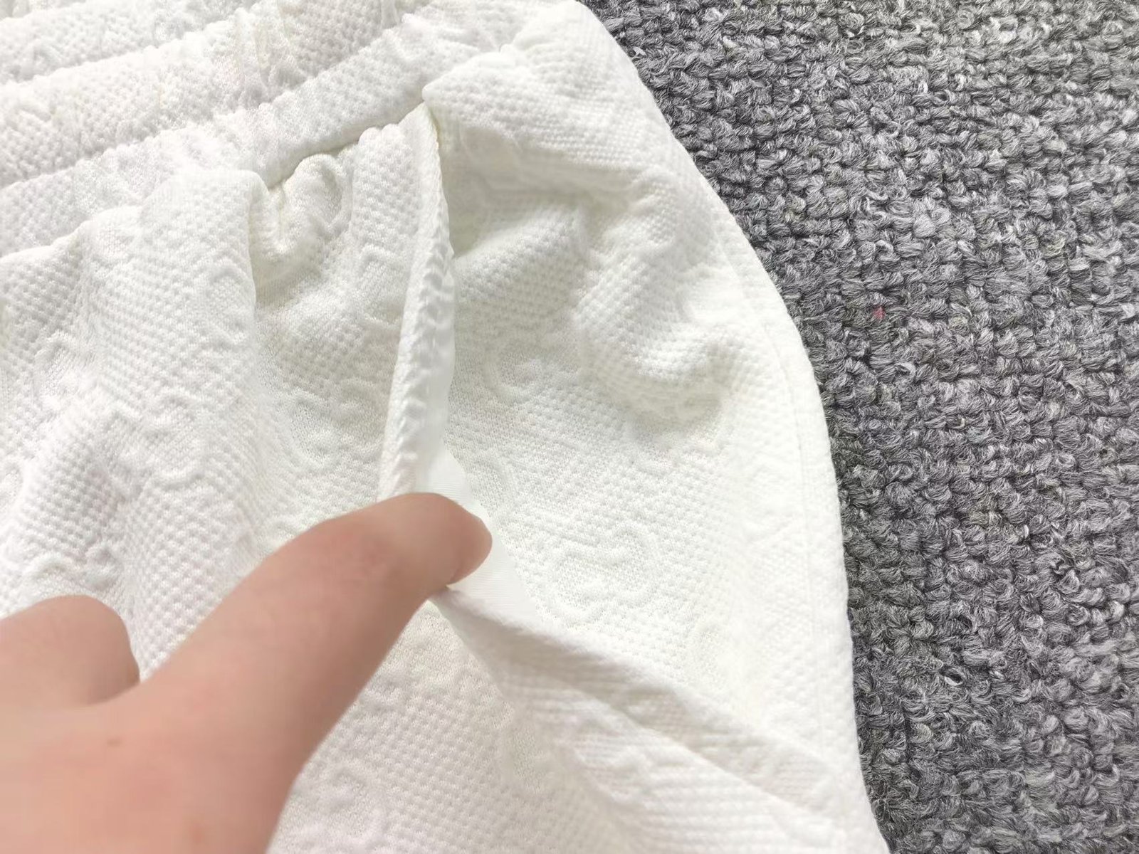 Gucci Embroidery Logo Shorts White - Image 7