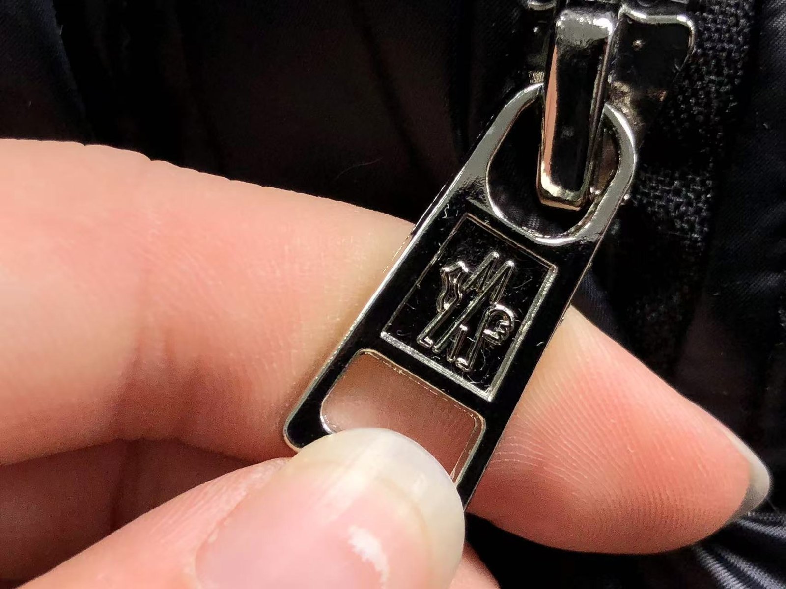 Moncler Logo Shiny Puffer Jacket Dark Navy - Image 8