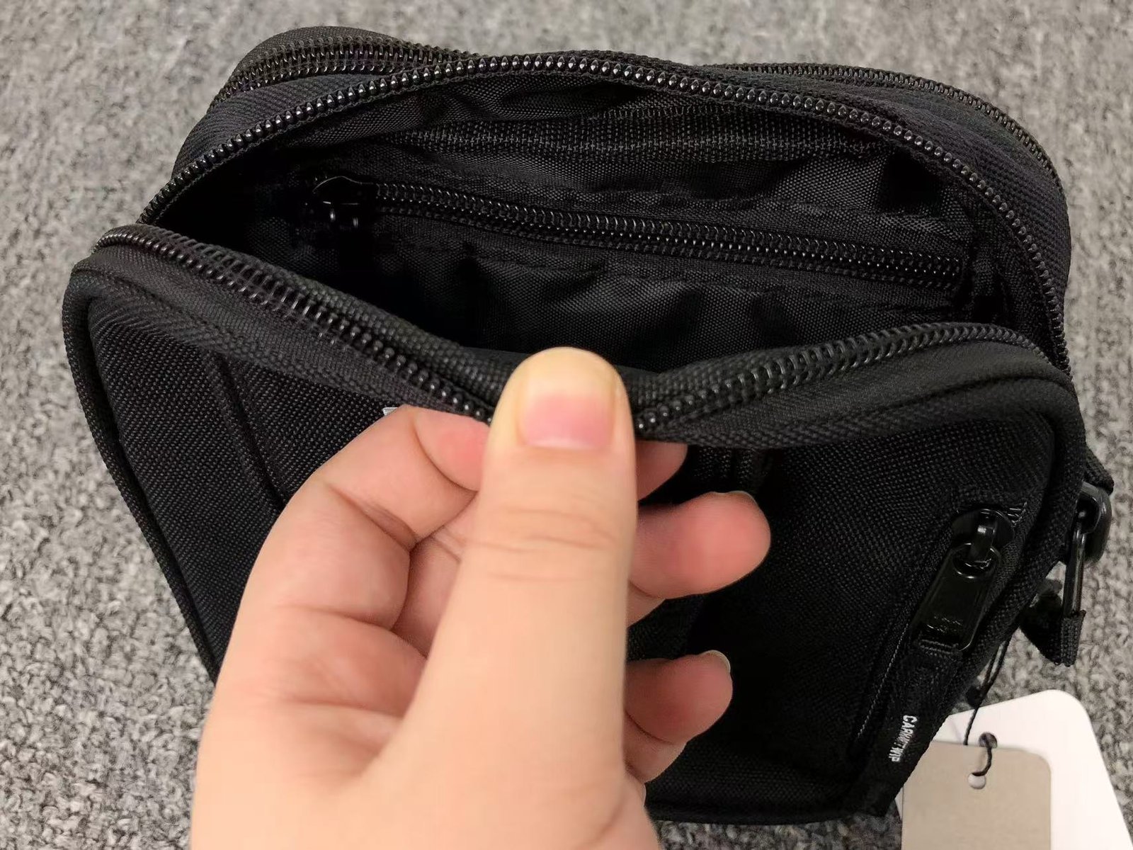 Carhartt Wip Essentials Small Bag Black - Image 8